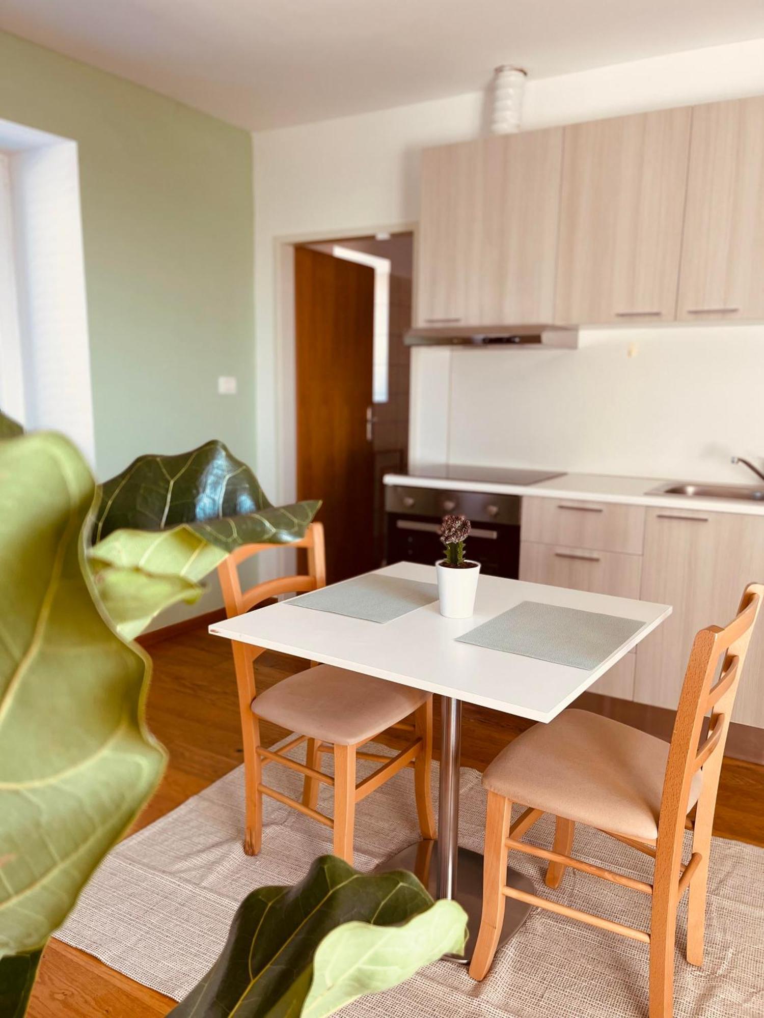 Santomas Apartments Smarje  Luaran gambar
