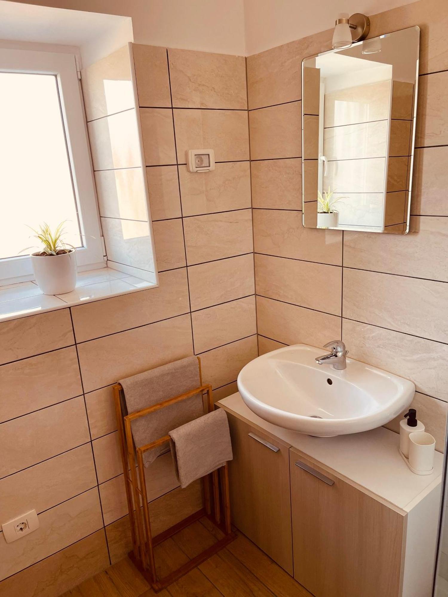Santomas Apartments Smarje  Luaran gambar
